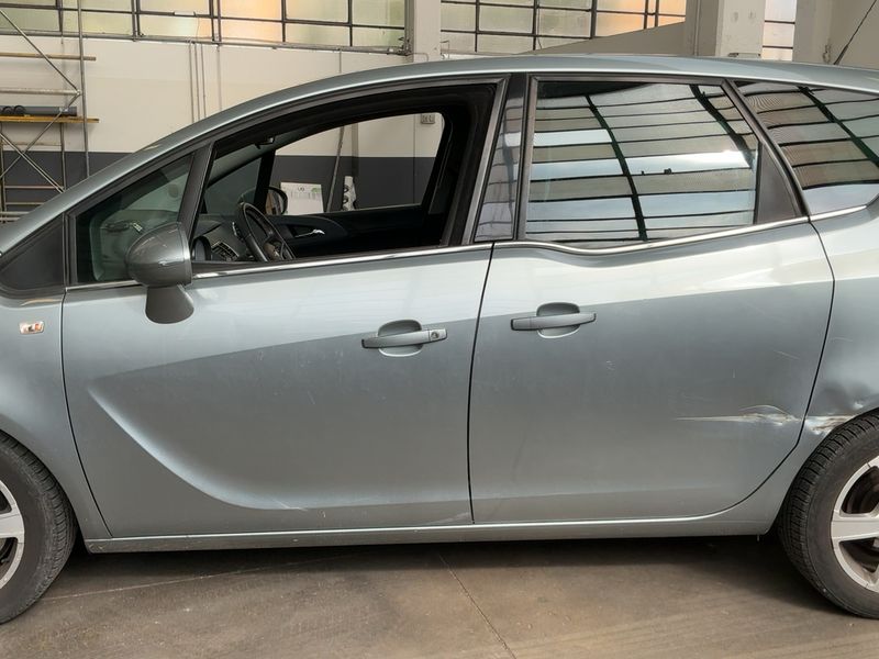 Opel Meriva 1.6 CDTI DPF Cosmo 2014 – снимка 4