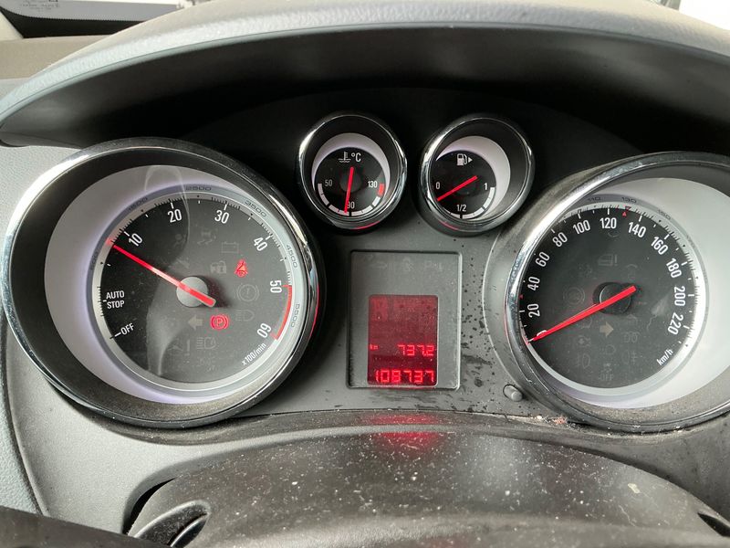 Opel Meriva 1.6 CDTI DPF Cosmo 2014 – снимка 19