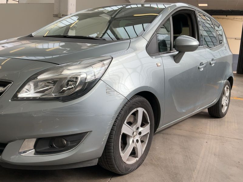 Opel Meriva 1.6 CDTI DPF Cosmo 2014 – снимка 2