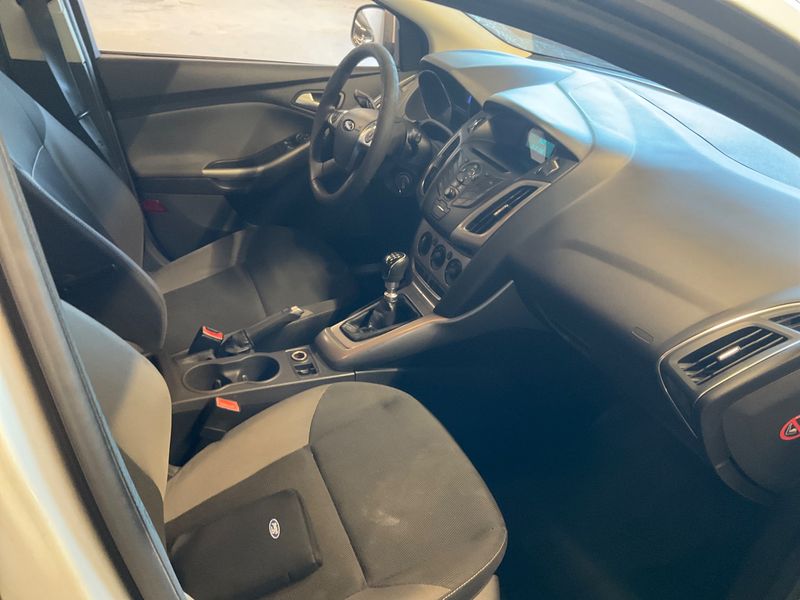 Ford Focus 1.6 TDCi Trend 2013 – снимка 3