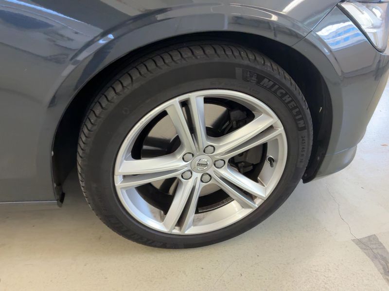 Volvo V90 2.0 D5 Momentum AWD 2017 – снимка 11