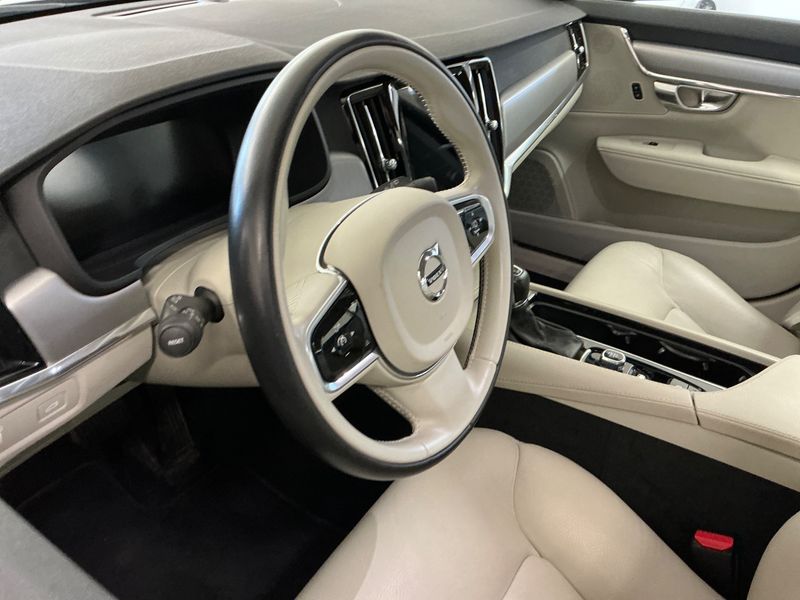 Volvo V90 2.0 D5 Momentum AWD 2017 – снимка 24