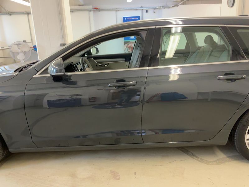 Volvo V90 2.0 D5 Momentum AWD 2017 – снимка 4