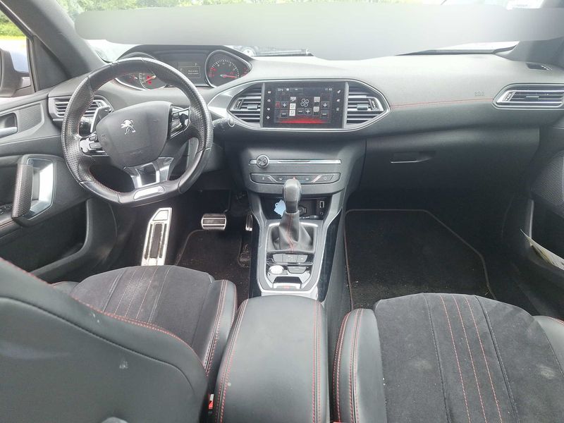 Peugeot 308 1.2 e-THP GT Line 2015 – снимка 11