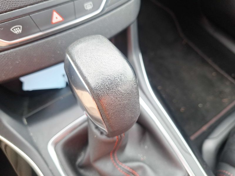 Peugeot 308 1.2 e-THP GT Line 2015 – снимка 46
