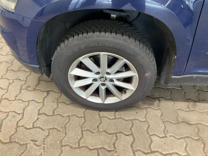 Skoda Yeti 2.0 TDI Ambition Outdoor 2014 – снимка 3