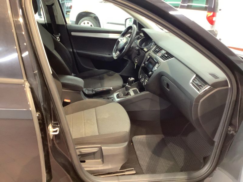 Skoda Octavia 2.0 TDI Ambition 2015 – снимка 17