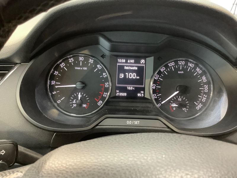 Skoda Octavia 2.0 TDI Ambition 2015 – снимка 19