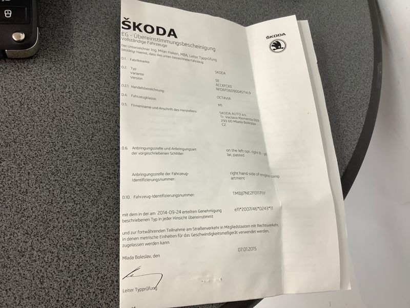 Skoda Octavia 2.0 TDI Ambition 2015 – снимка 22