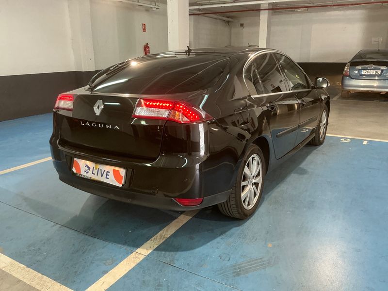 Renault Laguna 1.5 dCi Dynamique TomTom 2011 – снимка 2