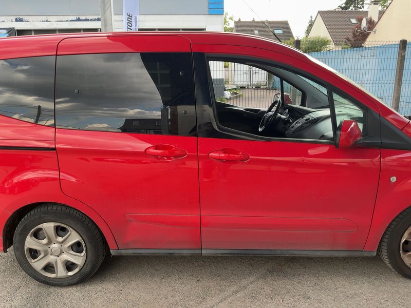 Ford Tourneo 1.0 EcoBoost Trend 2019 – снимка 10