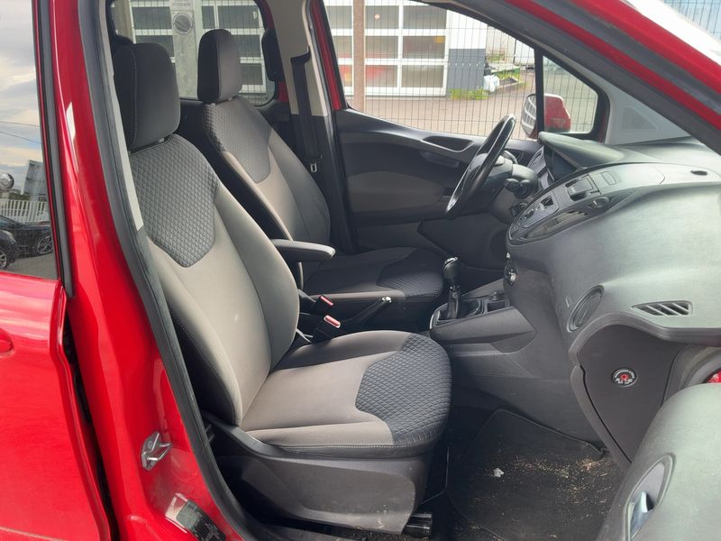 Ford Tourneo 1.0 EcoBoost Trend 2019 – снимка 16