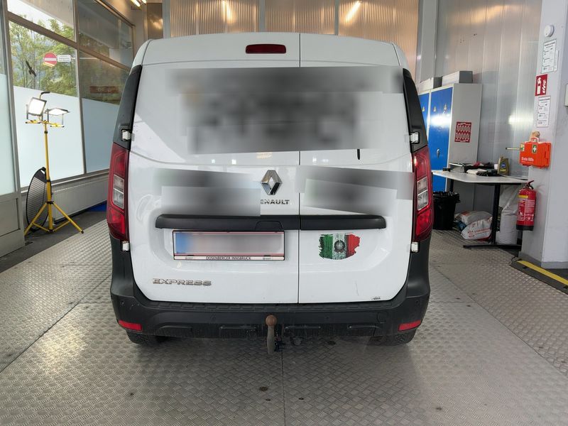 Renault Express 1.5 BLUE dCi Basis 2021 – снимка 16