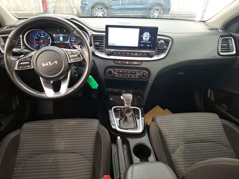 Kia cee'd 1.5 TGDI Active 2023 – снимка 10