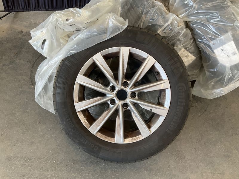 Volkswagen Tiguan 1.4 TSI Karat BlueMotion Tech 2014 – снимка 15