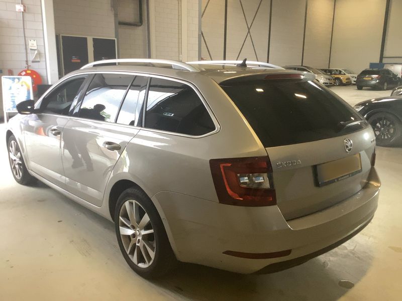 Skoda Octavia 1.0 TSI Style 2019 – снимка 6