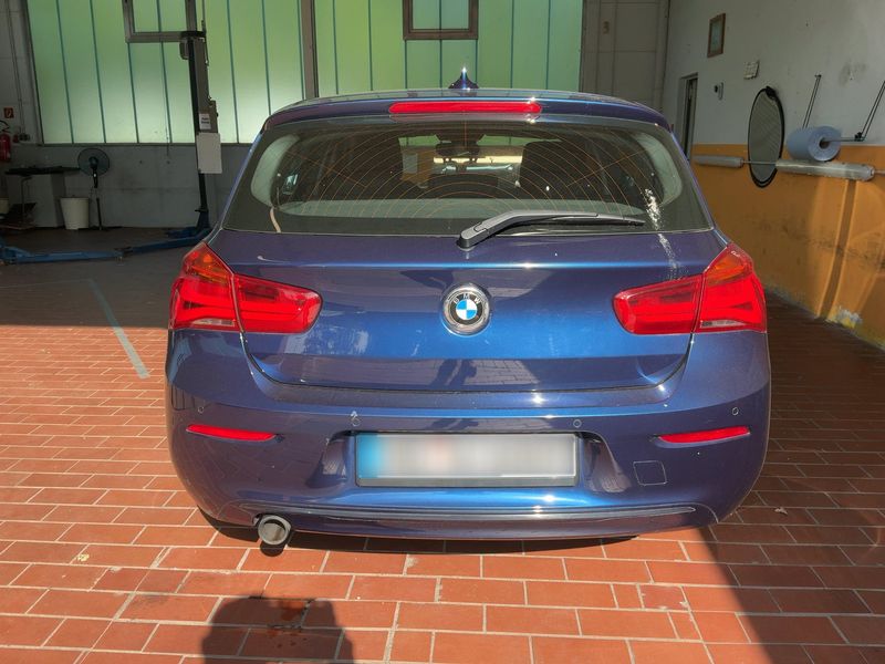 BMW 1er 116d Sport Line 2019 – снимка 7