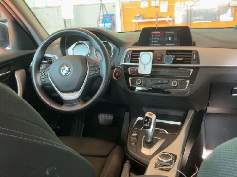 BMW 1er 116d Sport Line 2019 – снимка 17