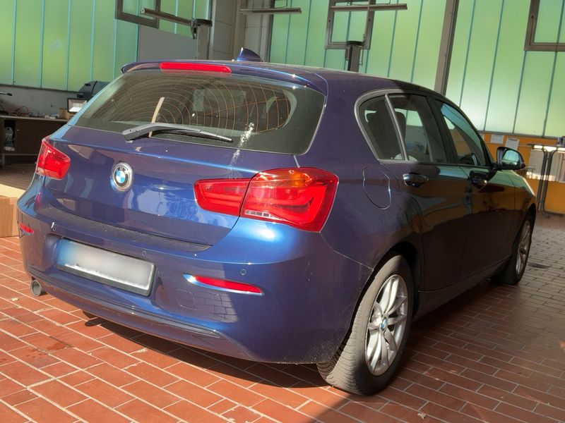 BMW 1er 116d Sport Line 2019 – снимка 8