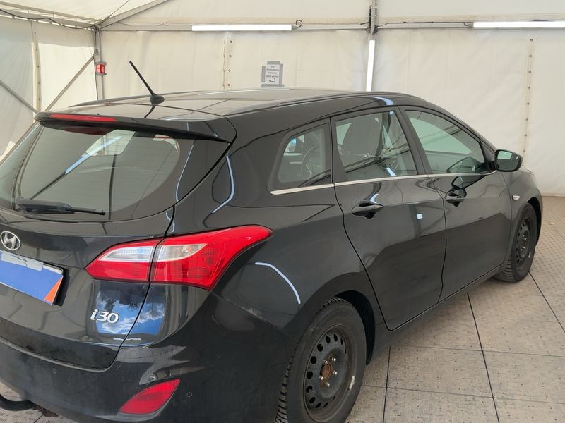 Hyundai i30 1.6 CRDi Style Blue 2016 – снимка 8