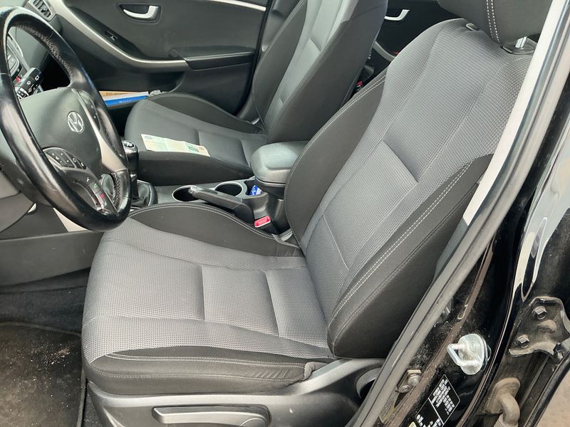 Hyundai i30 1.6 CRDi Style Blue 2016 – снимка 42