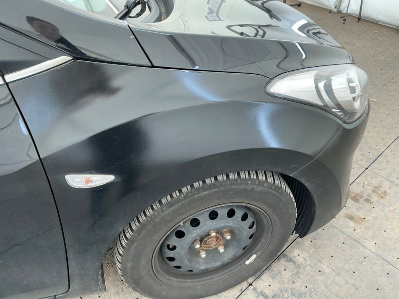 Hyundai i30 1.6 CRDi Style Blue 2016 – снимка 22