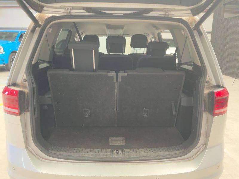 Volkswagen Touran 1.2 TSI Carat BlueMotion Tech 2017 – снимка 15
