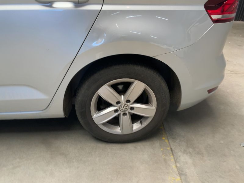 Volkswagen Touran 1.2 TSI Carat BlueMotion Tech 2017 – снимка 5