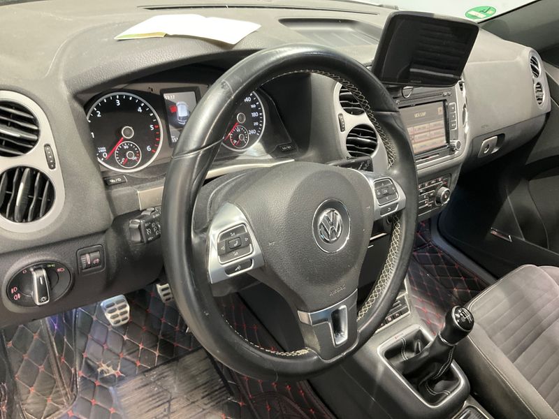Volkswagen Tiguan 2.0 TDI Cup Sport & Style 4Motion BlueMotion Tech 2014 – снимка 35