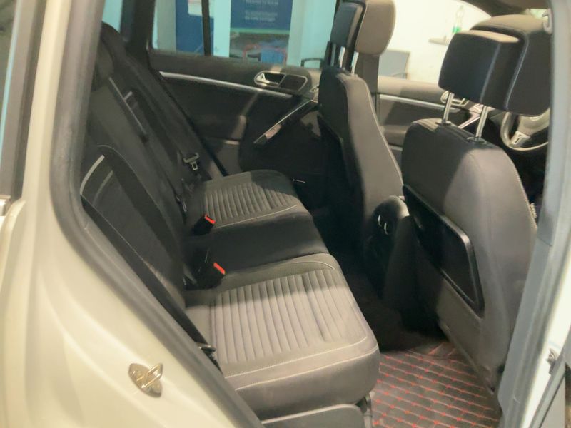 Volkswagen Tiguan 2.0 TDI Cup Sport & Style 4Motion BlueMotion Tech 2014 – снимка 19
