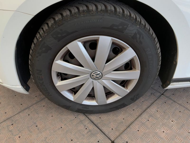 Volkswagen Passat 1.6 TDI Trendline BlueMotion Tech 2016 – снимка 3