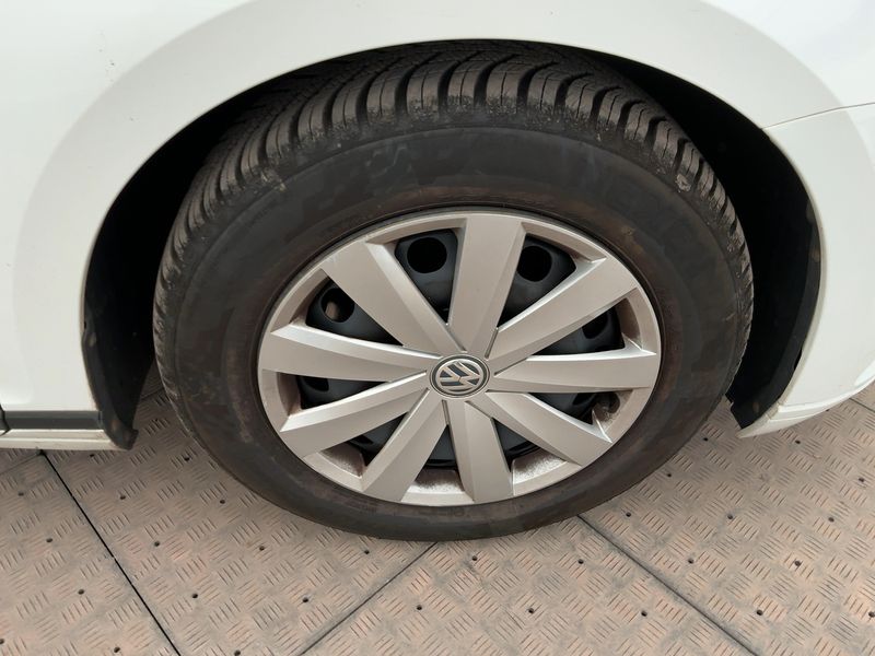 Volkswagen Passat 1.6 TDI Trendline BlueMotion Tech 2016 – снимка 11
