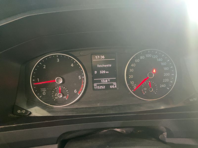 Volkswagen T6 Transporter 2.0 TDI Kasten lang 4Motion 2019 – снимка 19