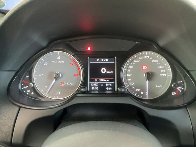 Audi SQ5 3.0 V6 TDI quattro Competition 2015 – снимка 19