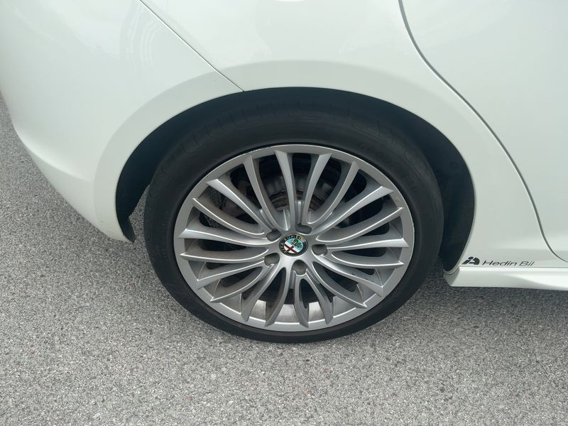 Alfa Romeo Giulietta 1.4 Turbo Collezione 2014 – снимка 9