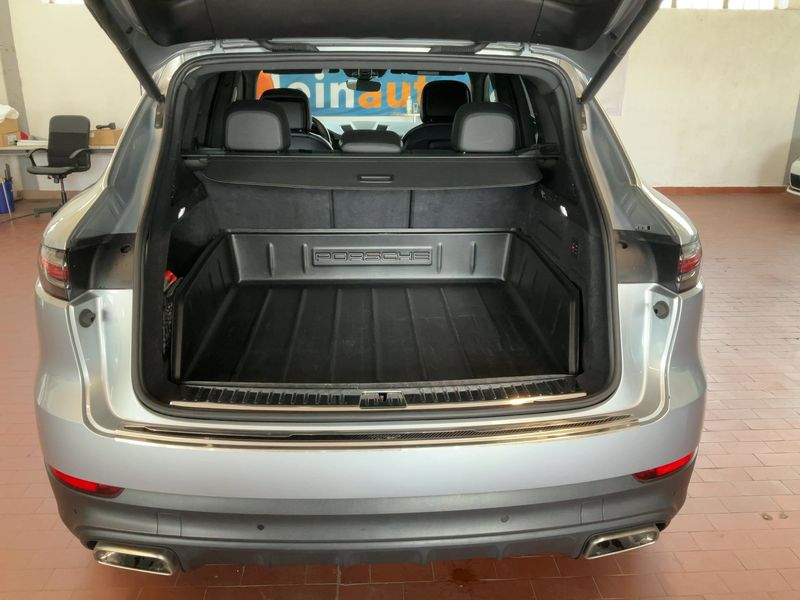 Porsche Cayenne 3.0 2020 – снимка 16