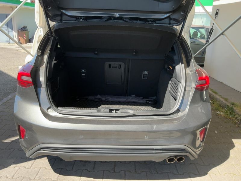 Ford Focus 1.0 EcoBoost Mild-Hybrid ST-Line X 2024 – снимка 15