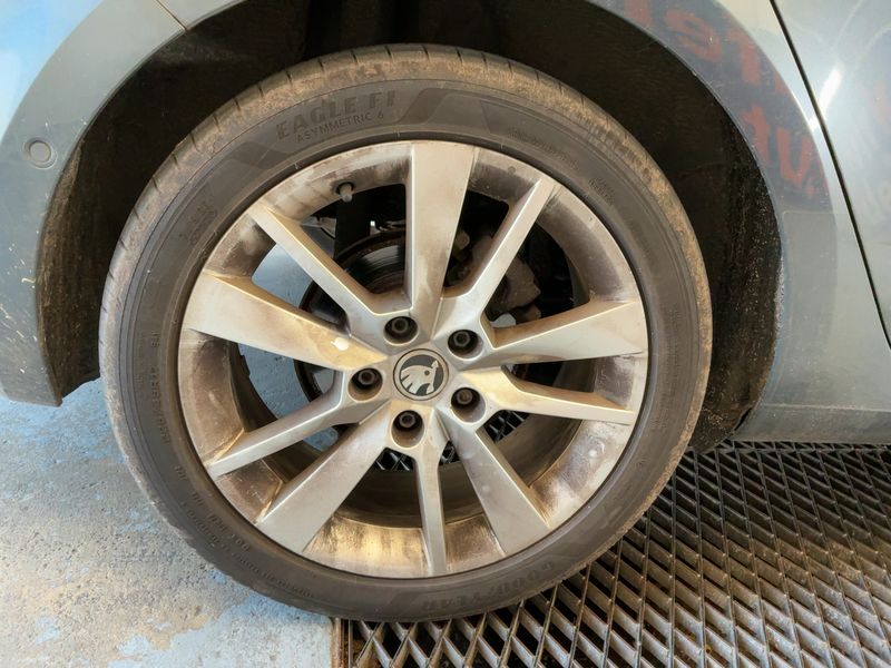 Skoda Octavia 2.0 TDI Drive 2017 – снимка 9