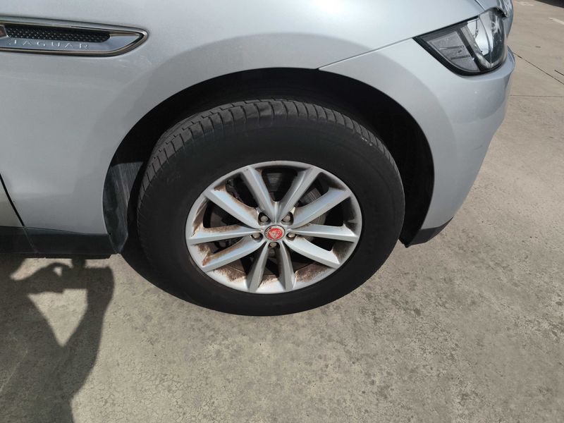 Jaguar F-Pace 20d Portfolio 2018 – снимка 18