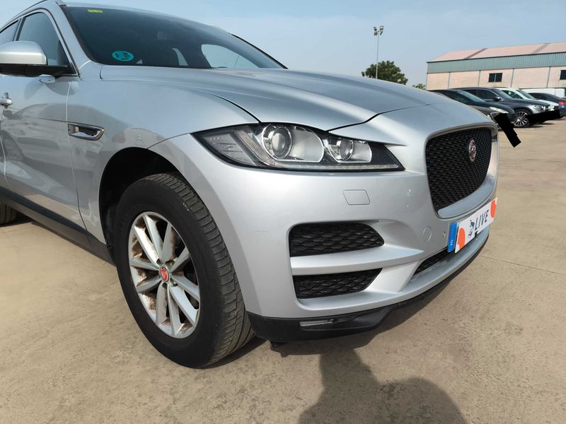 Jaguar F-Pace 20d Portfolio 2018 – снимка 6