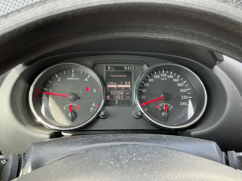 Nissan Qashqai 1.6 dCi Acenta 2013 – снимка 19