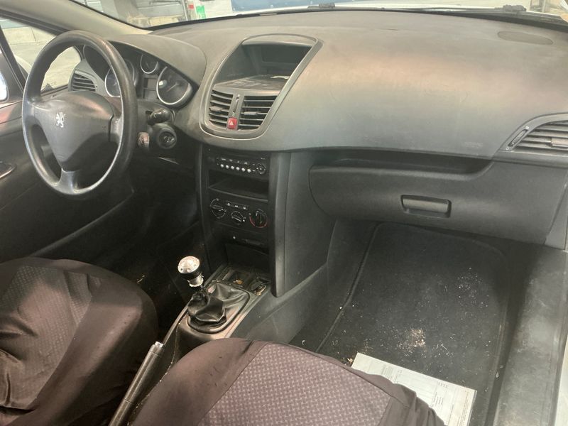 Peugeot 207 1.4 HDi Affaire Pack CD Clim 2008 – снимка 3