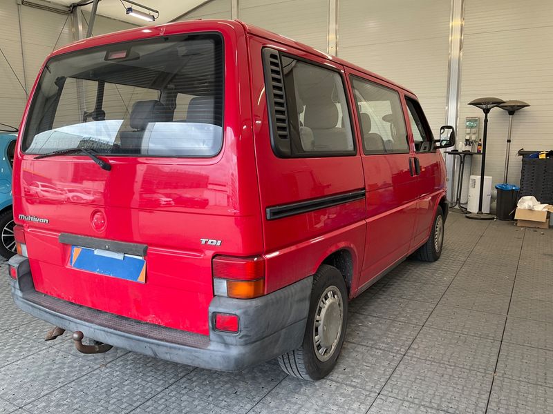Volkswagen T4 Multivan 2.5 TDI 2000 – снимка 2