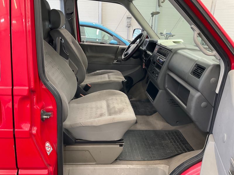 Volkswagen T4 Multivan 2.5 TDI 2000 – снимка 3