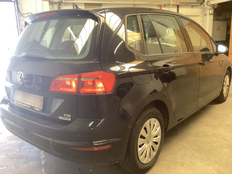Volkswagen Golf VII Sportsvan 1.6 TDI 2015 – снимка 6
