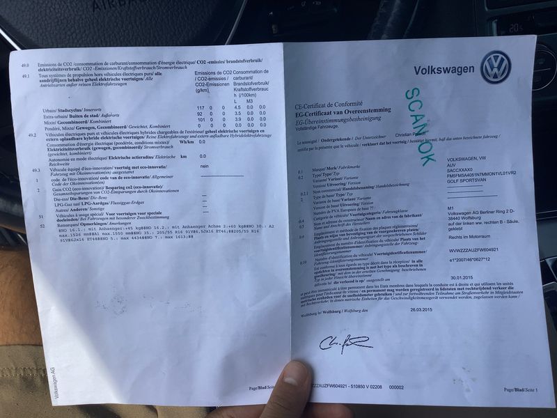 Volkswagen Golf VII Sportsvan 1.6 TDI 2015 – снимка 16