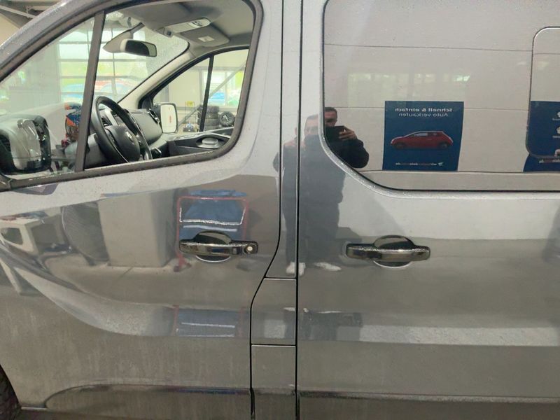 Renault Trafic 2.0 dCi L2H1 Grand SpaceClass 2020 – снимка 4