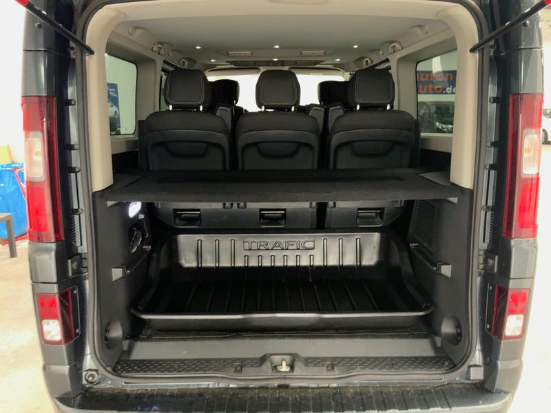 Renault Trafic 2.0 dCi L2H1 Grand SpaceClass 2020 – снимка 15