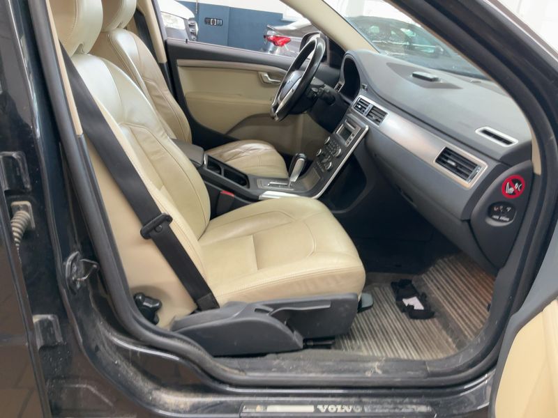 Volvo V70 2.0 D4 Summum 2011 – снимка 17