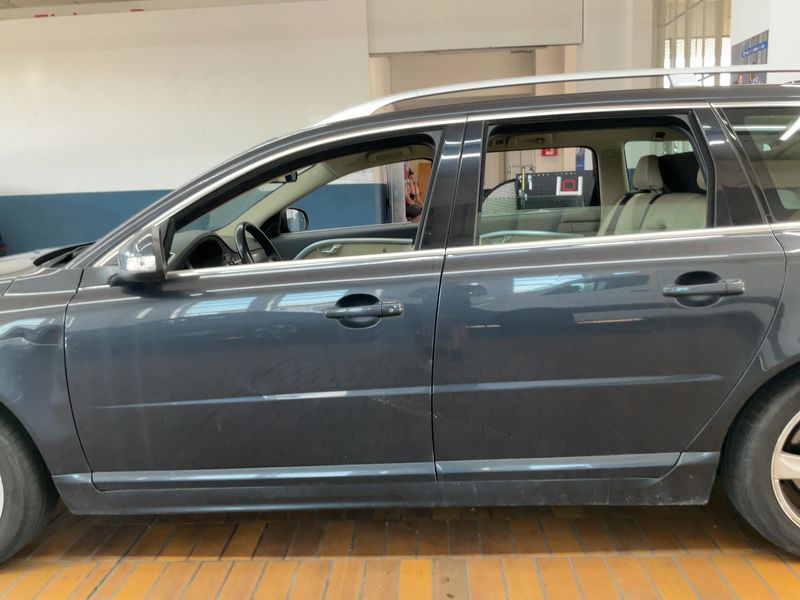 Volvo V70 2.0 D4 Summum 2011 – снимка 4